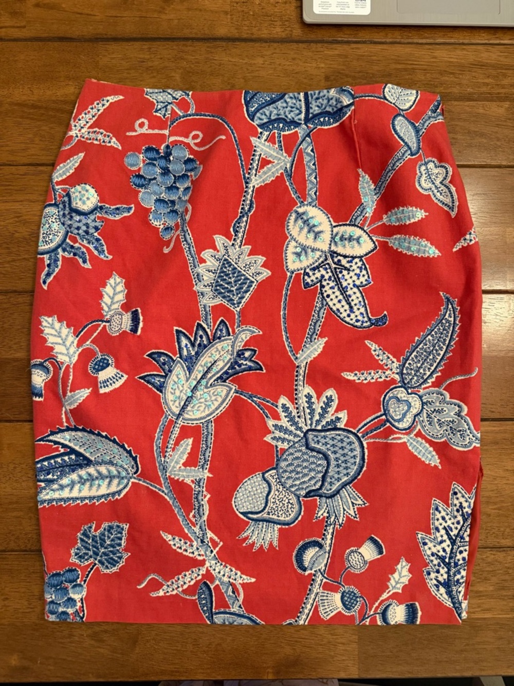 Vintage Silk Club Collection Red Floral Blue & White Print Pencil Skirt